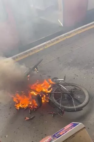 雷恩车站火灾：电动自行车起火，造成交通混乱，乘客被疏散