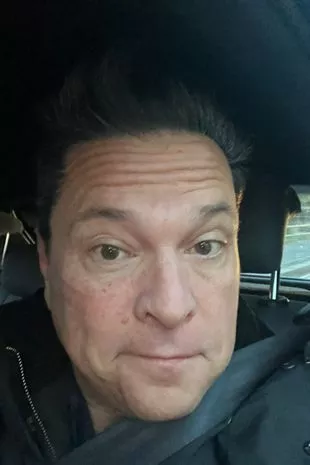 Dom Joly拿《厨艺大师》明星Gregg Wallace开了一个“可耻”的玩笑,引发了一场大屠杀